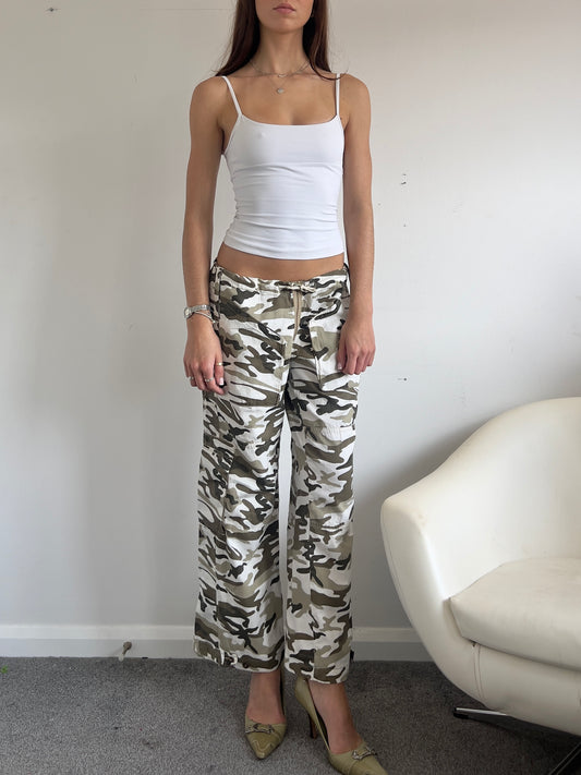 00s Camo Cargo Trousers - Size L