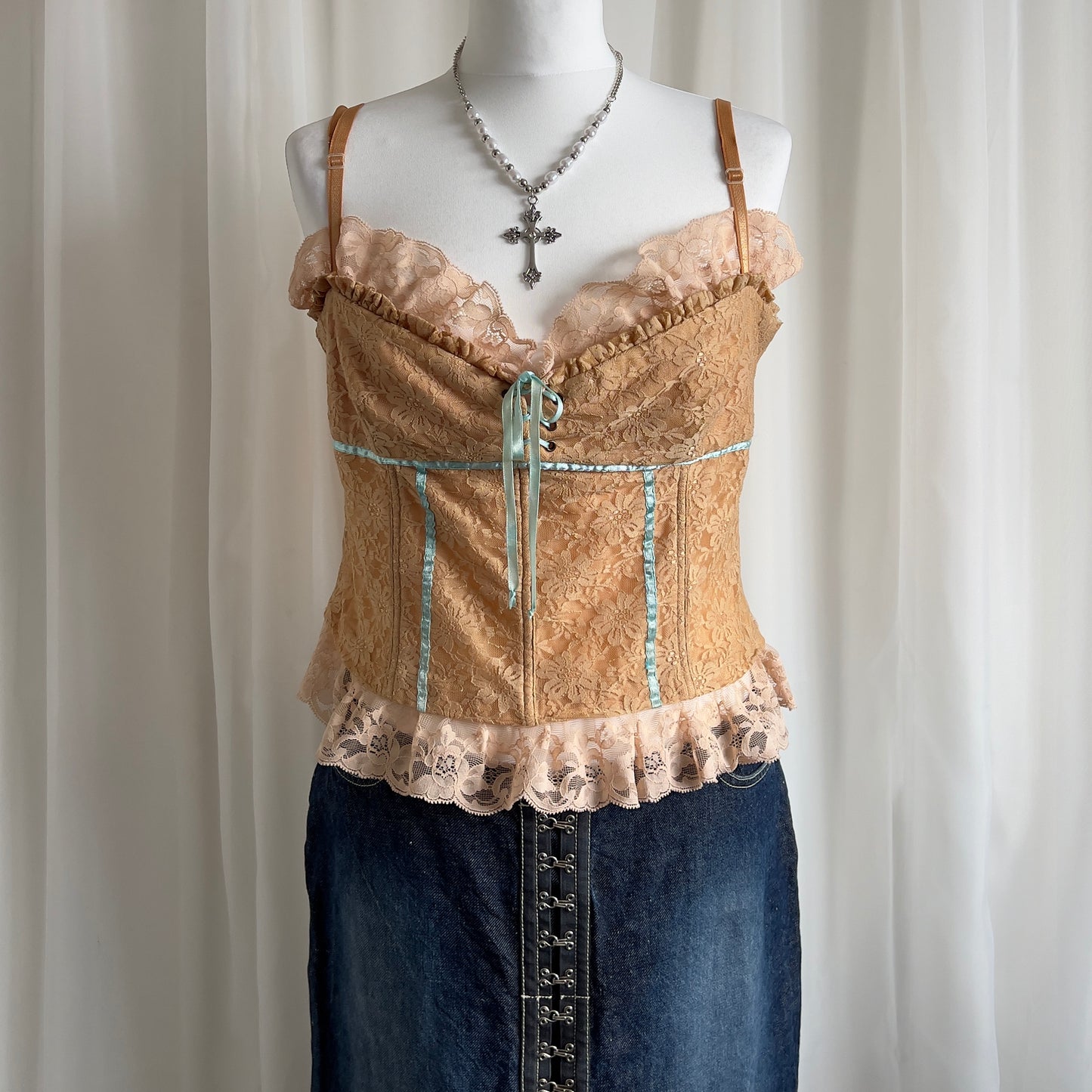 00s Lace Ruffle Cami - Size L