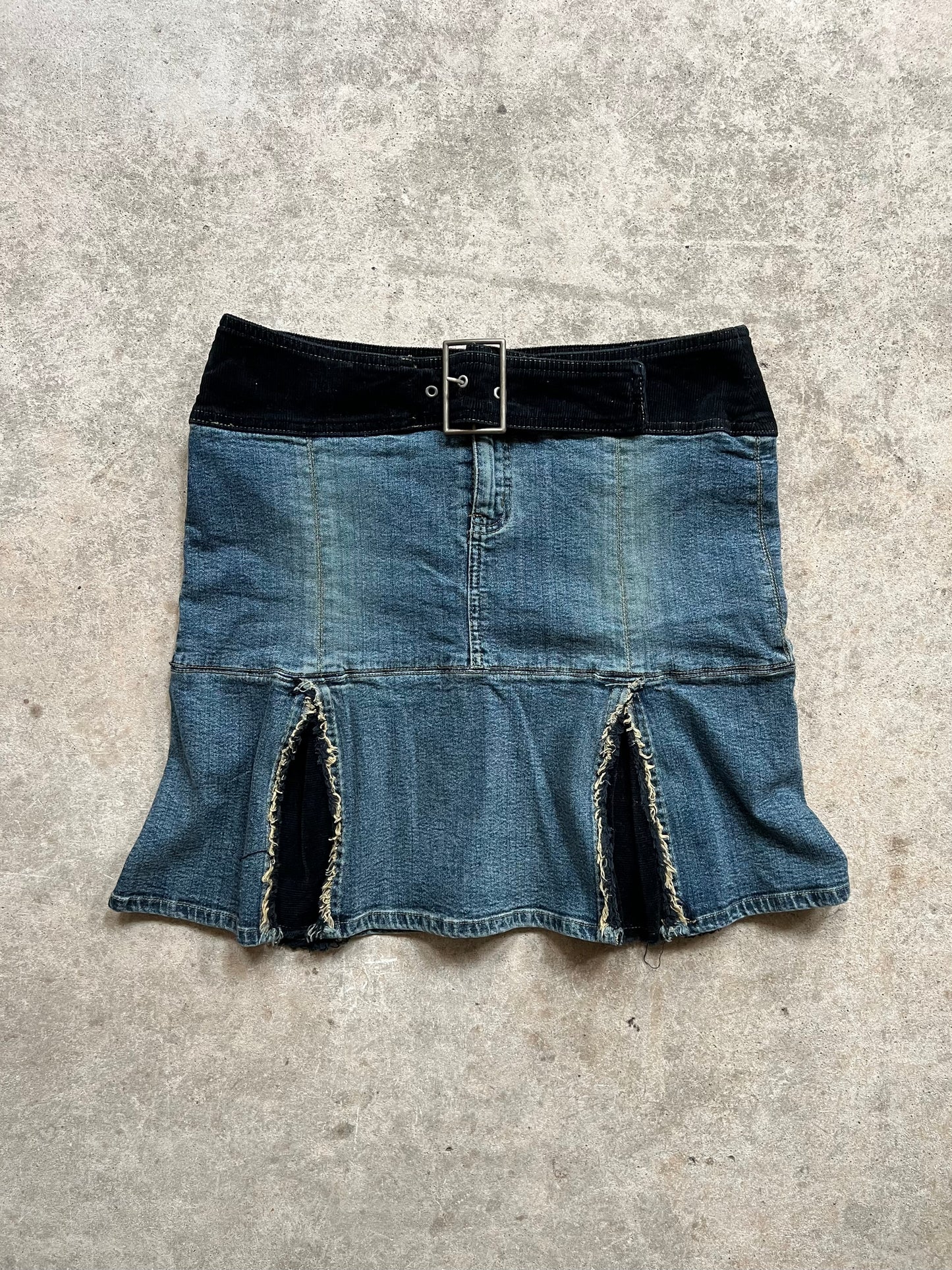 00s Corduroy & Denim Buckle Pleated Mini Skirt - Size M