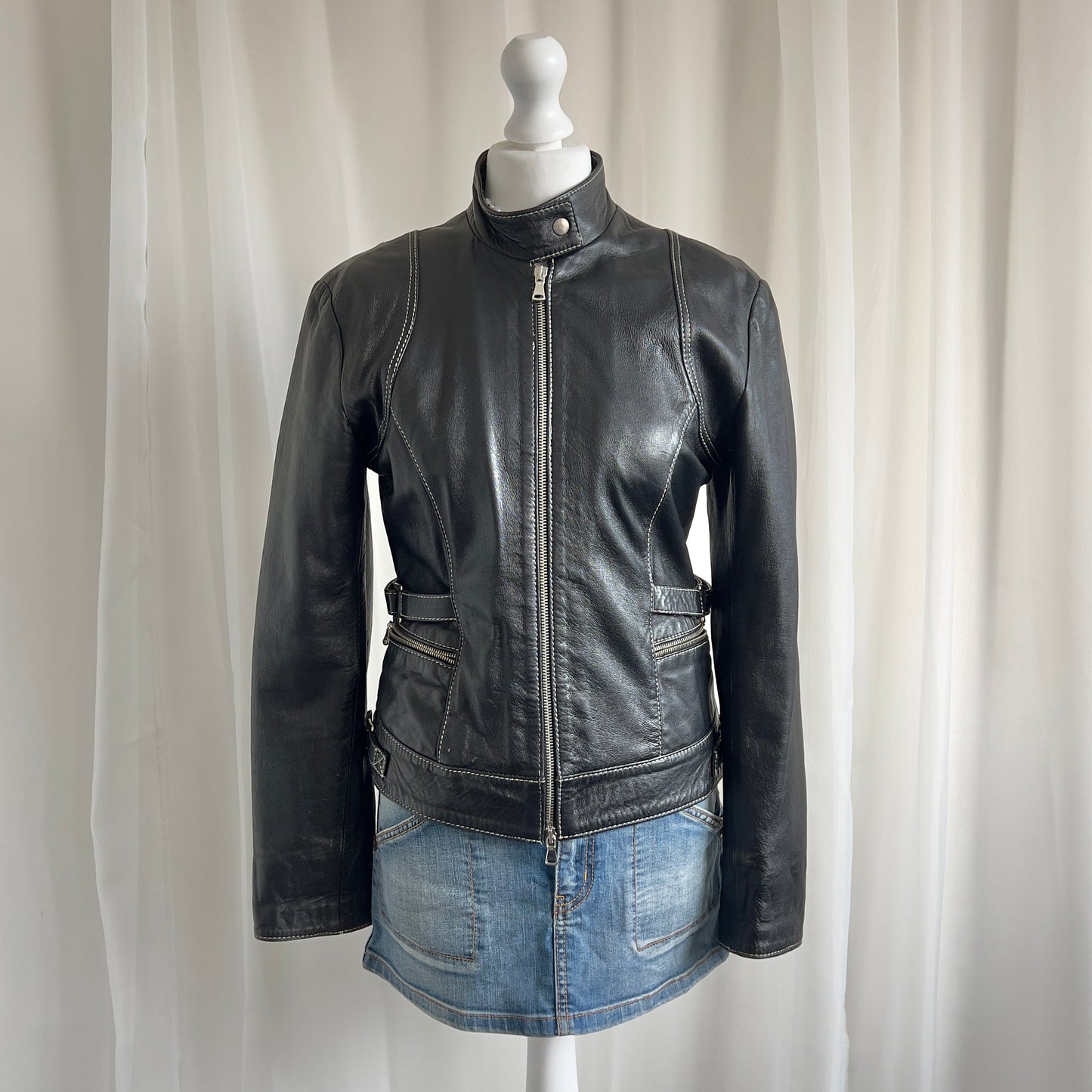 00s Genuine Leather Zip Jacket - Size L