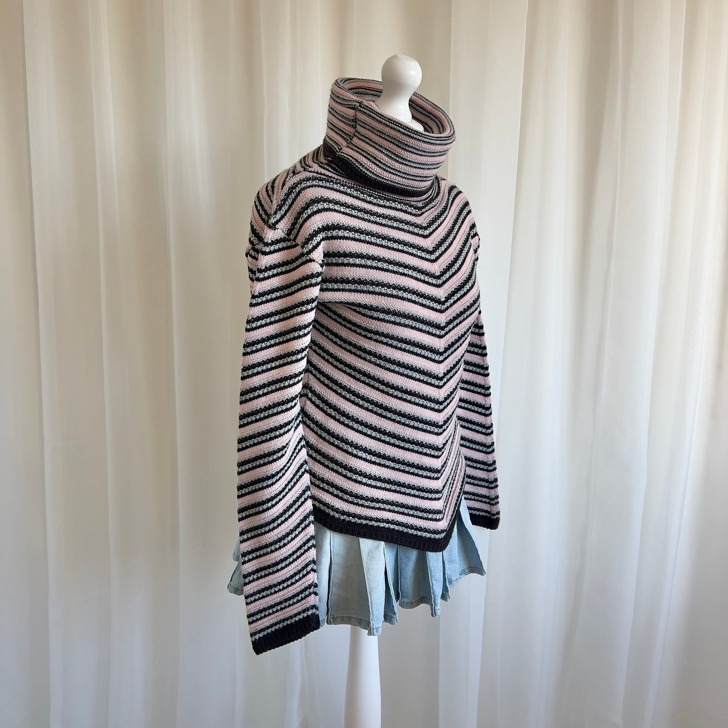 00s Striped Chunky Knit Roll Neck Jumper - Size M